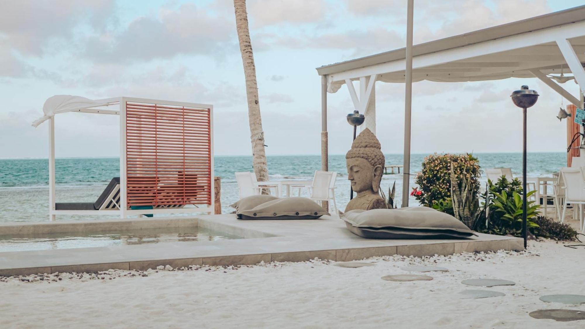 Pension Irivai Appartement Puatou 1 Chambre Bord De Mer ウツロア エクステリア 写真