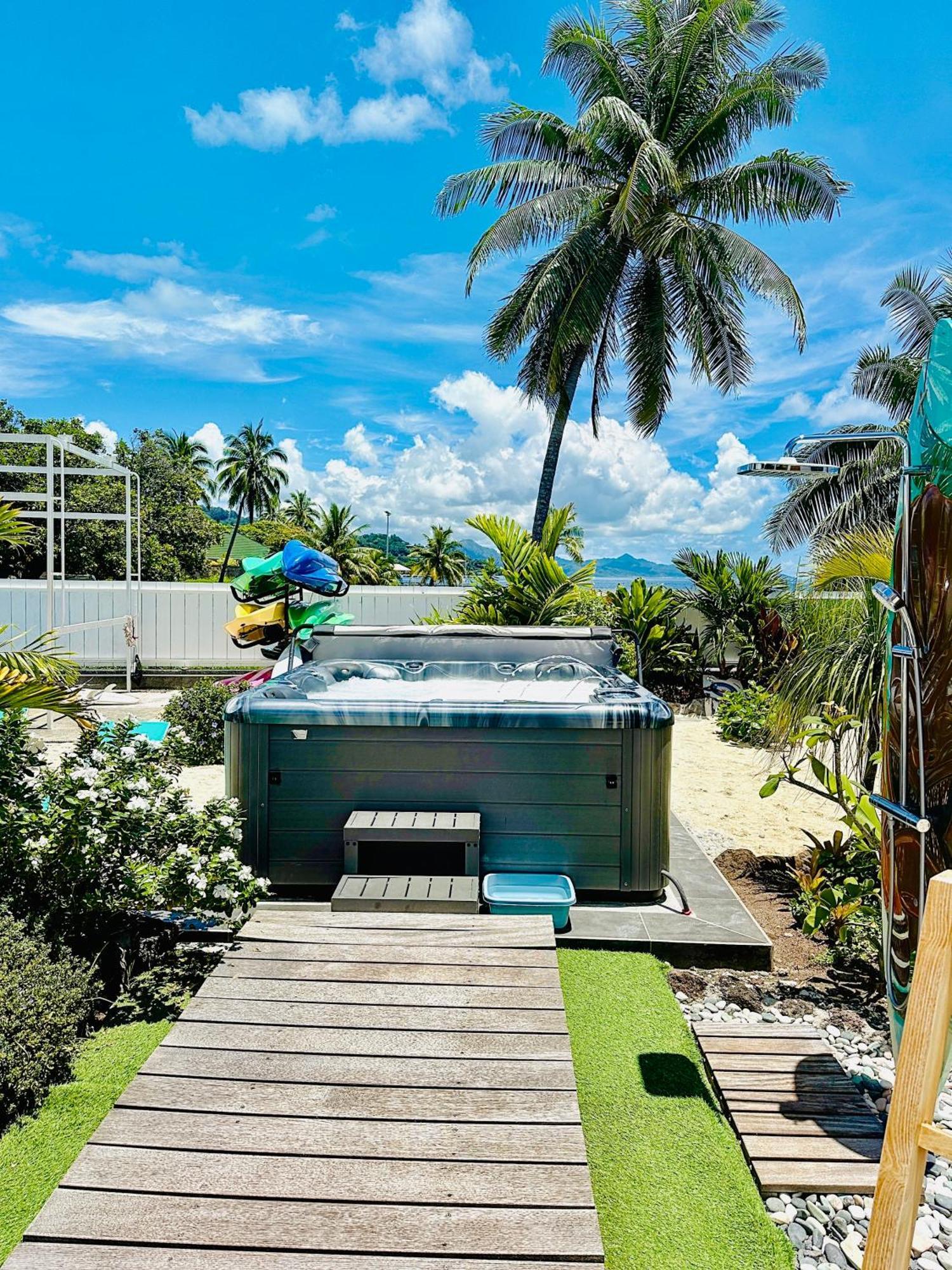 Pension Irivai Appartement Puatou 1 Chambre Bord De Mer ウツロア エクステリア 写真